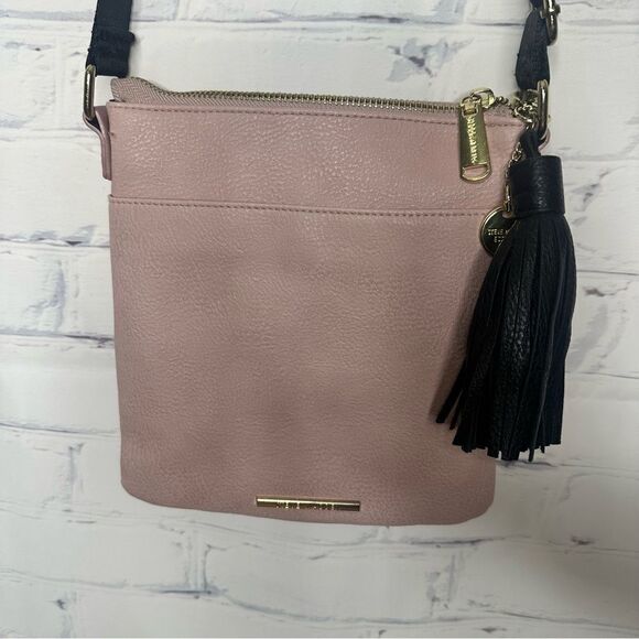 Steve Madden pink purse‎ - Picture 3 of 9